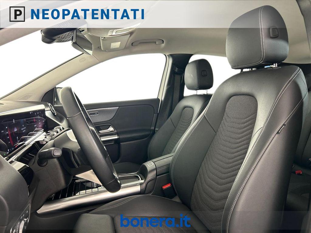 Mercedes GLA 180 180 D Progressive Advanced 8G-DCT