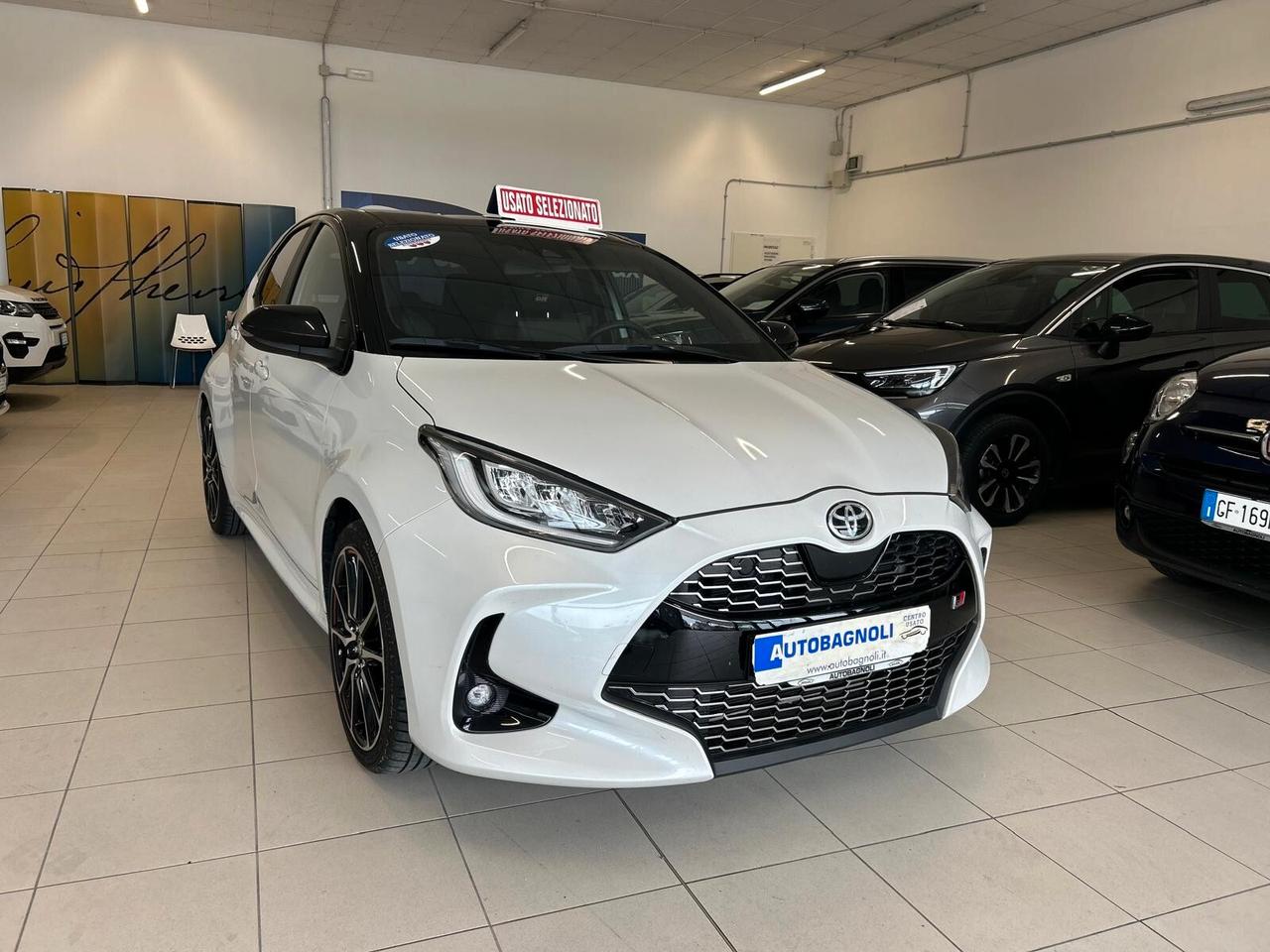 Toyota Yaris GR SPORT 1.5 Hybrid 5 porte UNICO PR.