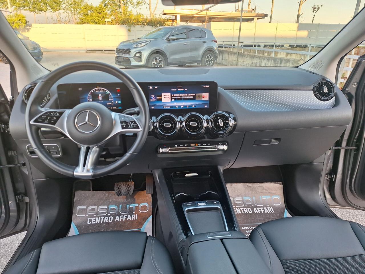 Mercedes-benz B 180 Automatic Advanced RETROCAM- 2023