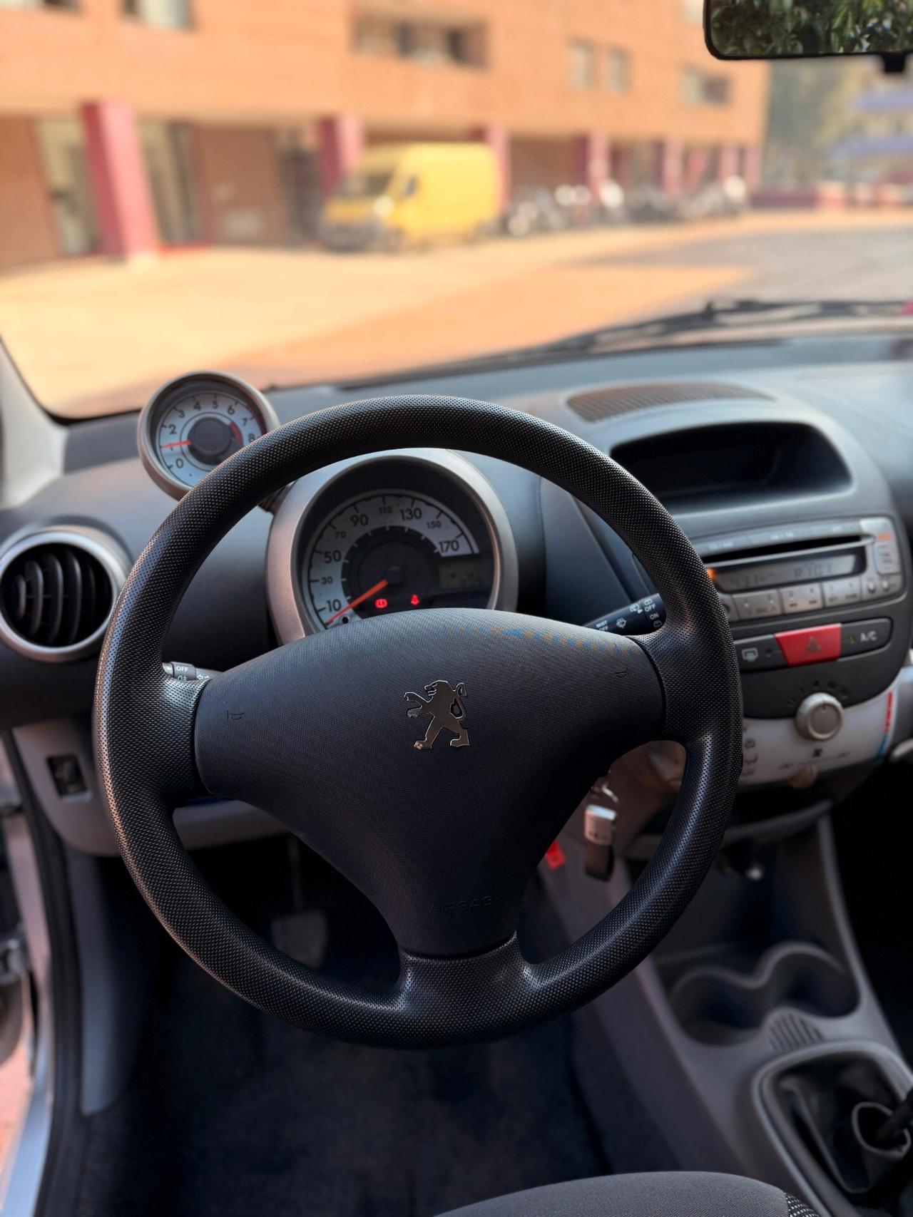 Peugeot 107 1.0 68CV 5p. Sweet Years