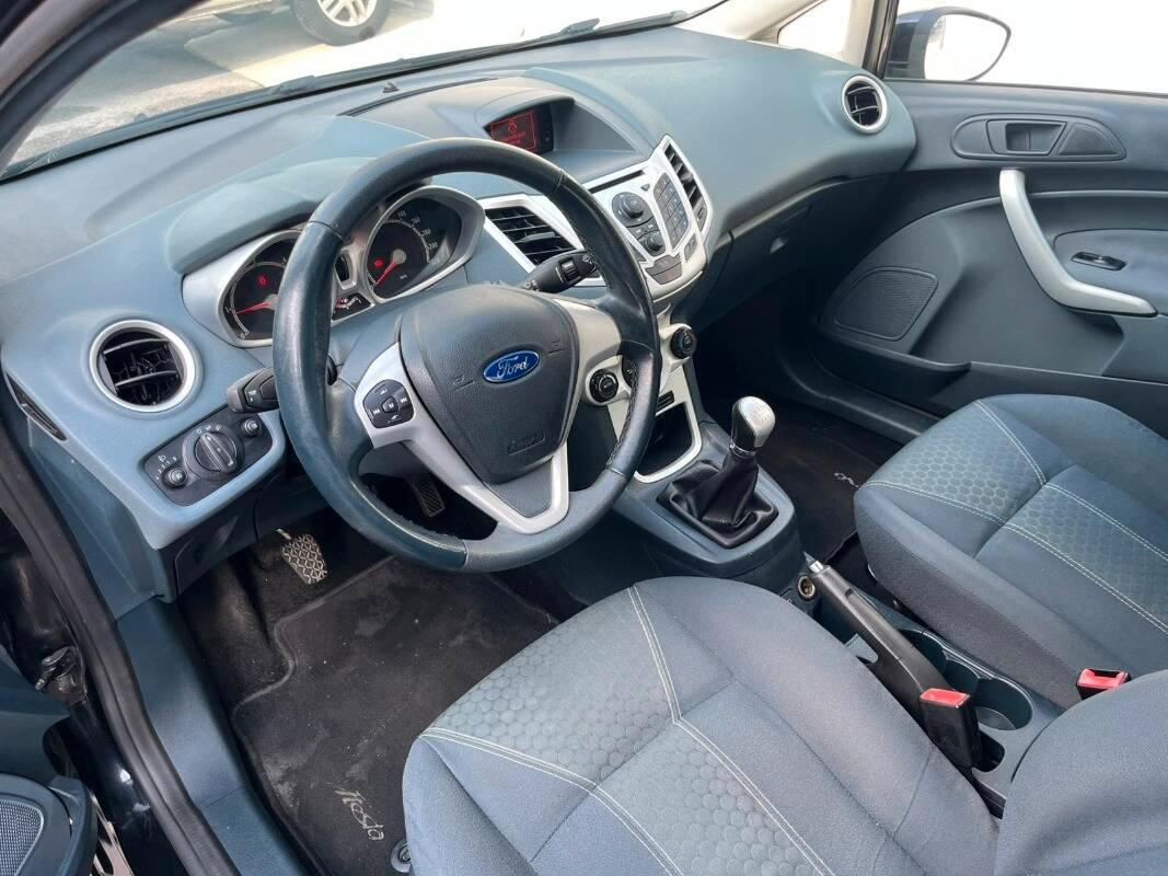Ford Fiesta 1.4 tdci + 5p