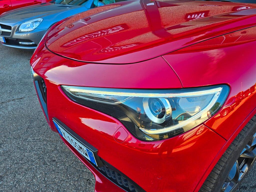 Alfa Romeo Stelvio 2.0 Turbo 280 CV Q4 VELOCE