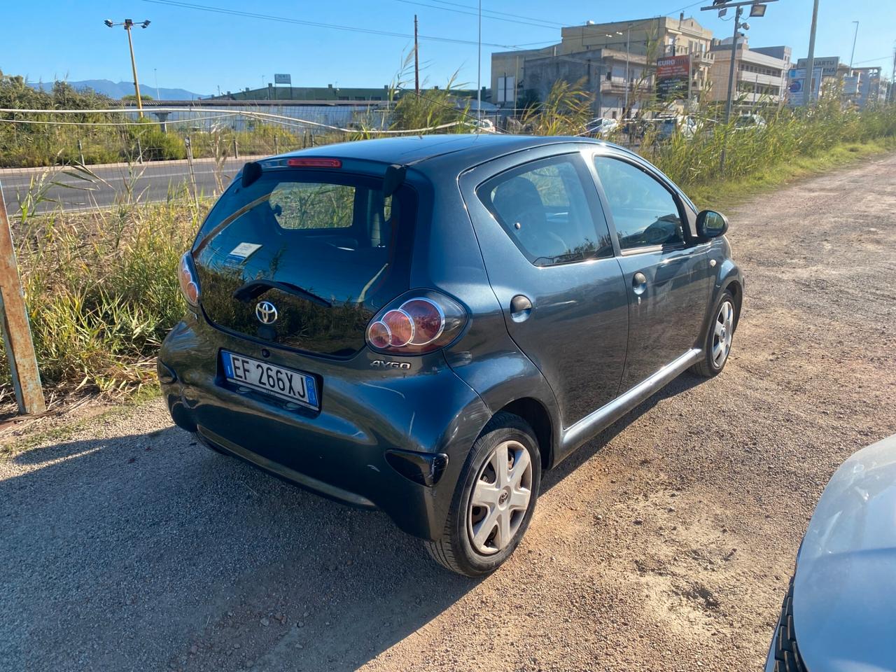TOYOTA AYGO 1.0 ANNO 2010 147.000 KM