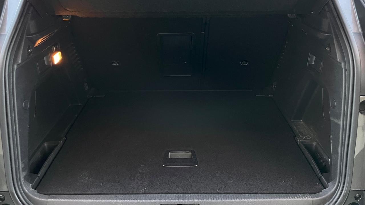 PEUGEOT 3008 1.5 BLUEHDI ALLURE 131CV - FULL LED, VIRTUAL COCKPIT, NEOPATENTATI