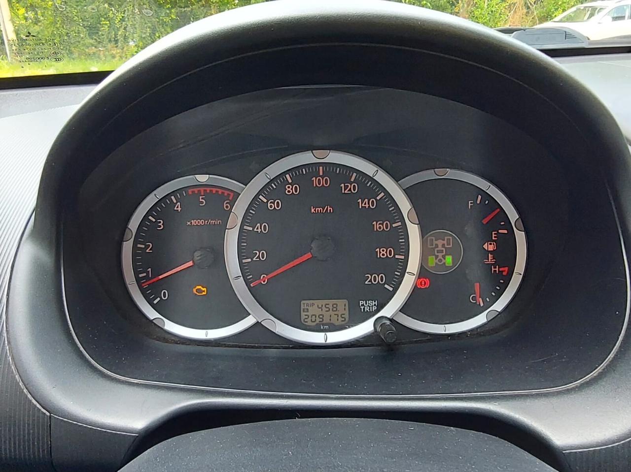 Mitsubishi L200 2.5 DI-D Double Cab Invite