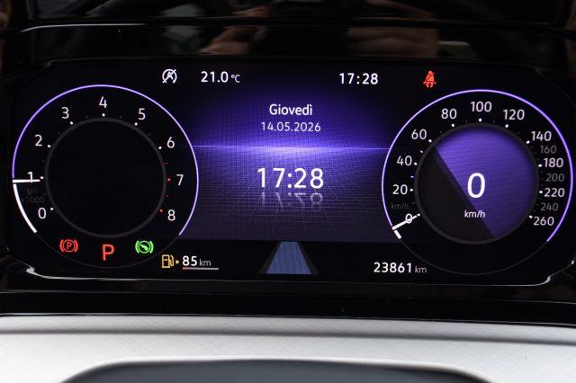 VOLKSWAGEN Golf 1.0 eTSI EVO DSG Life
