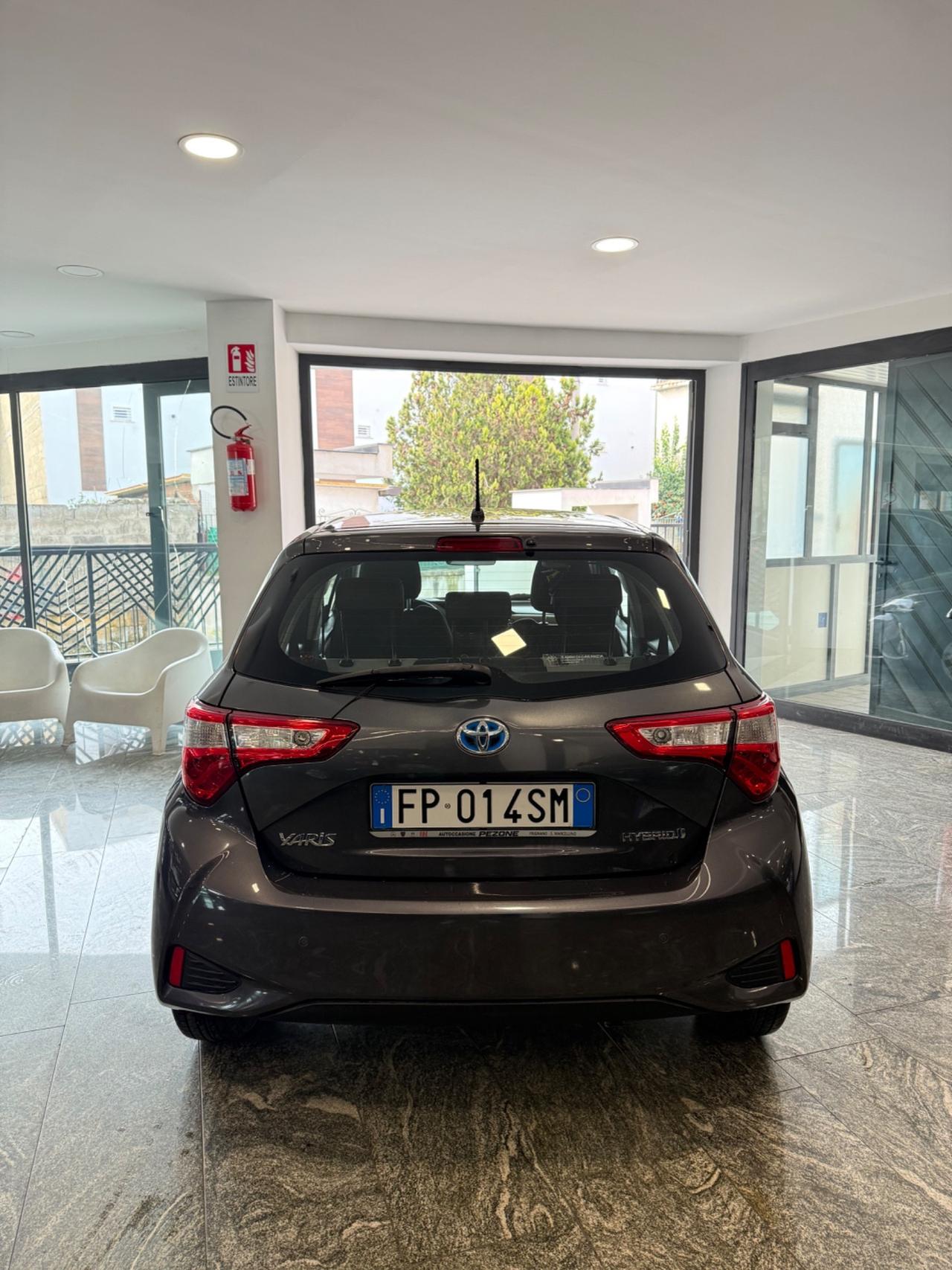 Toyota Yaris 1.5 Hybrid 5 porte Business