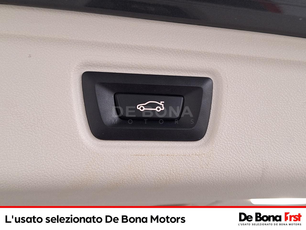 BMW Serie 3 320d touring mhev 48v xdrive auto