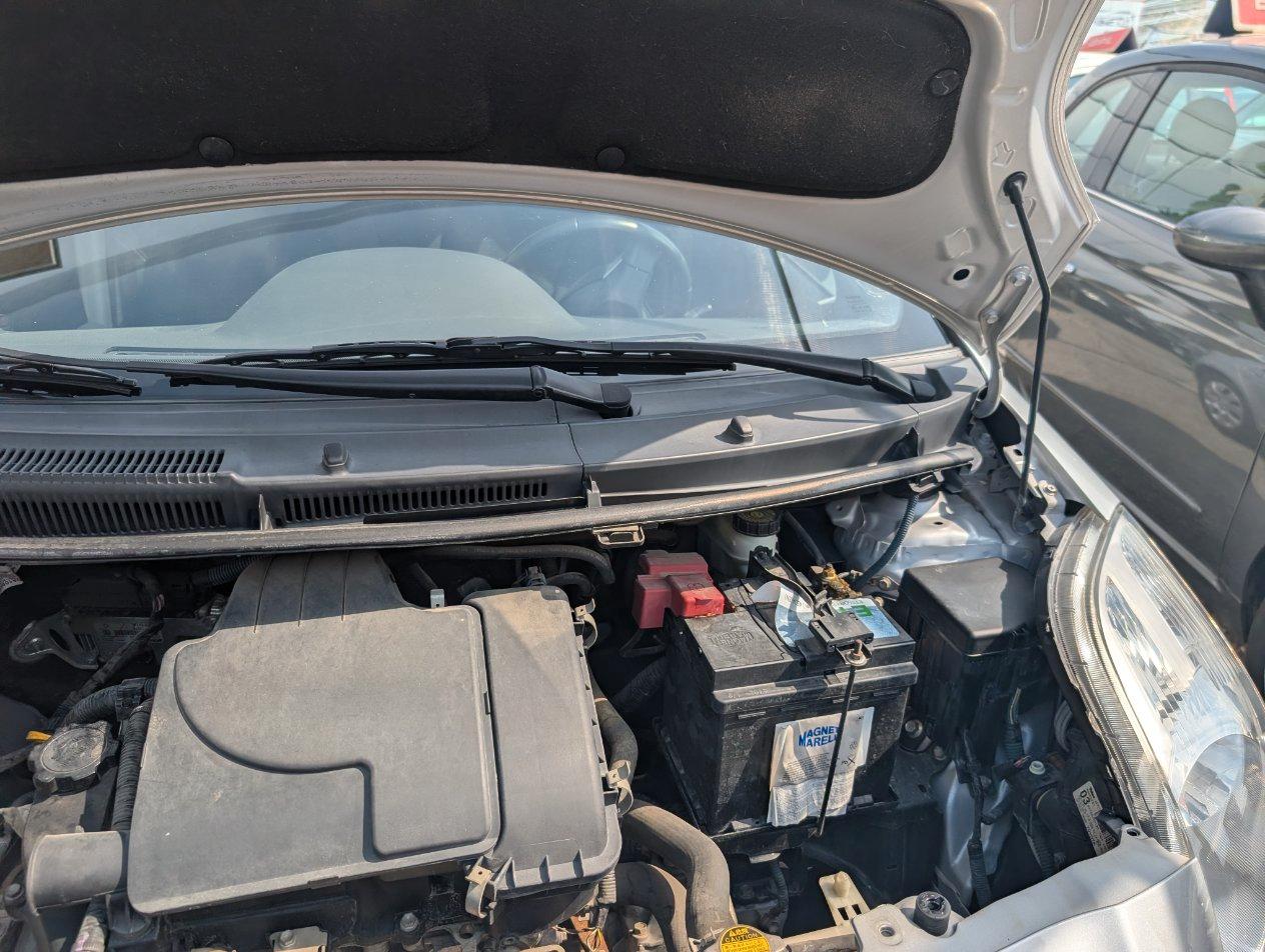 Toyota Yaris 5P 1.0 km 59.999 Neopatent. benzina Sol
