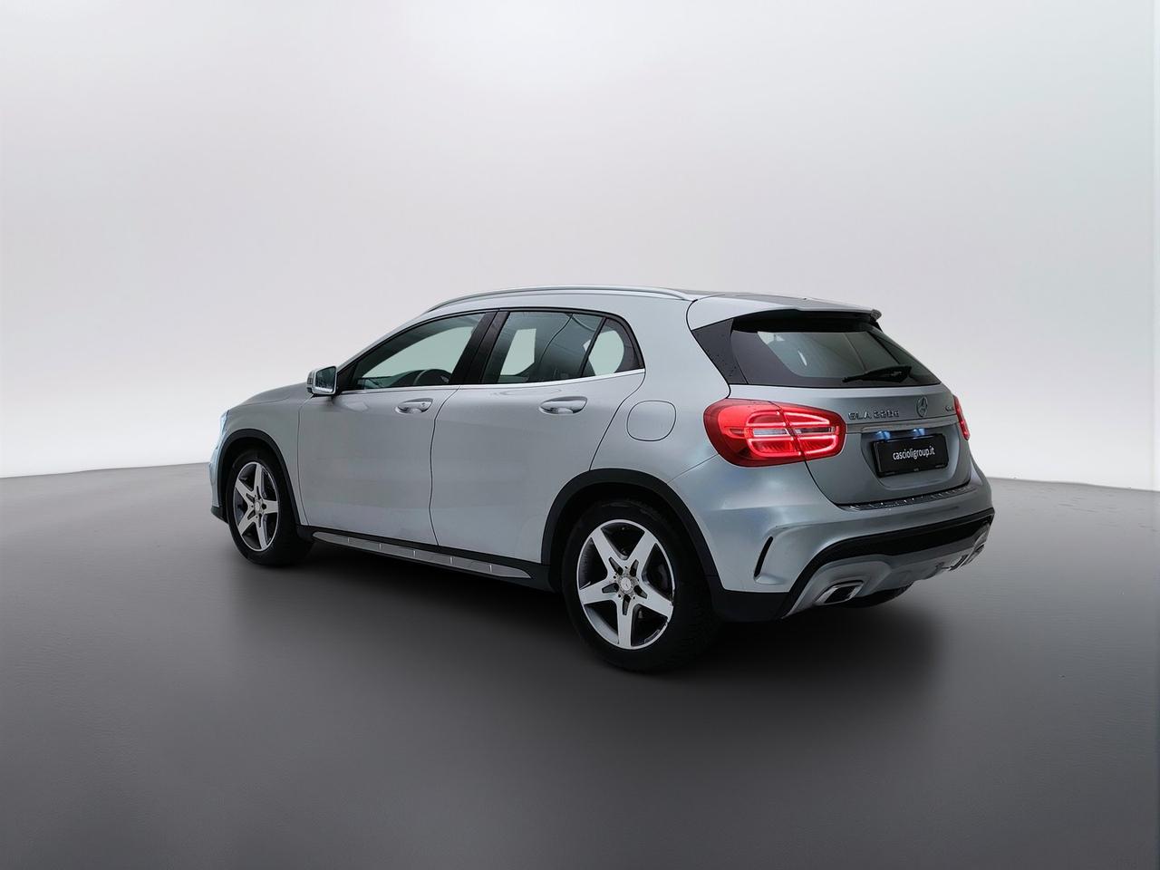 Mercedes-Benz GLA-X156 2014 - GLA 220 d Premium 4matic 177cv auto