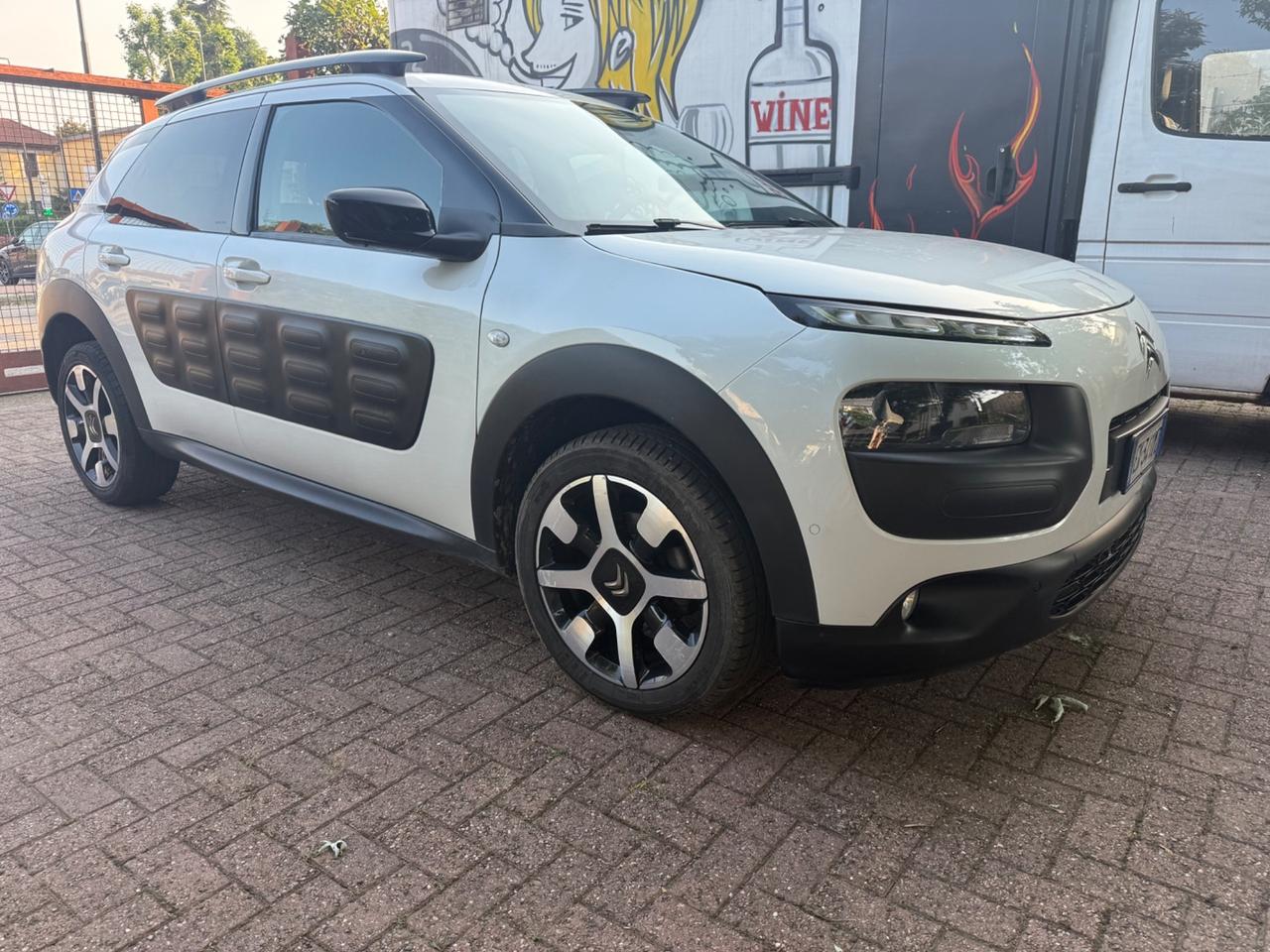 Citroen C4 Cactus PureTech 82 Shine Edition