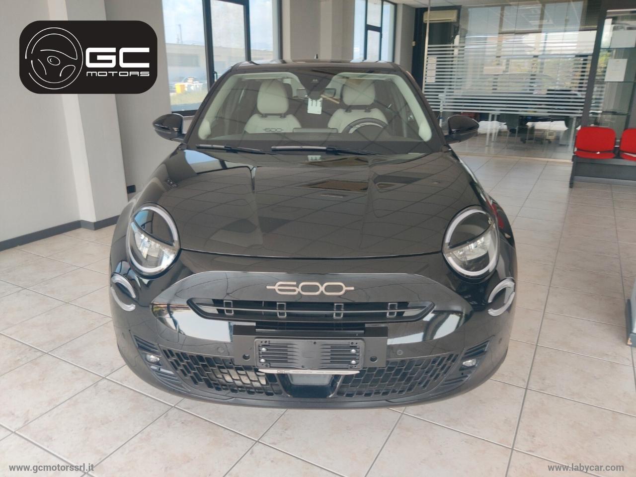 Fiat 600 Hybrid 100 CV DCT MHEV