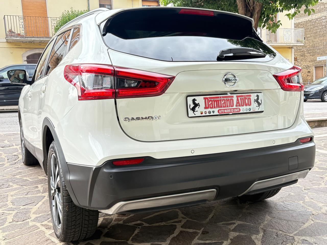Nissan Qashqai 1.5dCi N-Connecta BIANCO PERLA FULL/LED