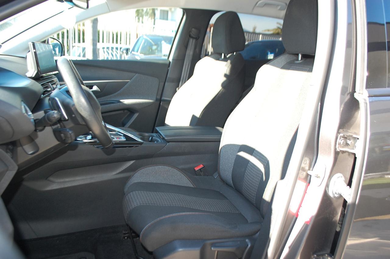 Peugeot 3008 1.5 bluehdi 131CV Active Pack S&S Uff Italy Navi