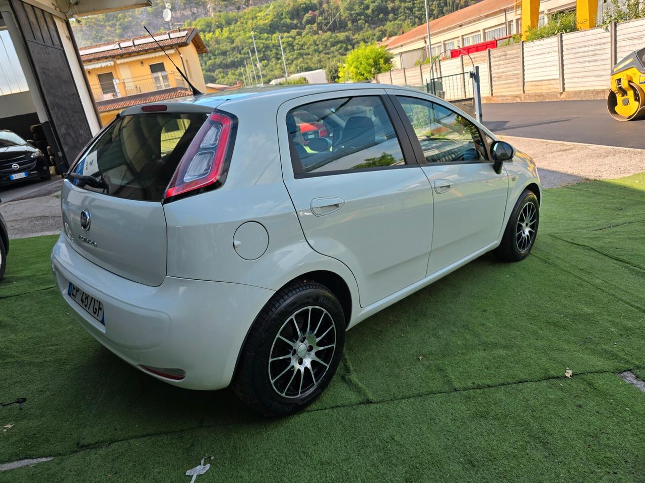 Fiat Punto Evo 1.4BZ/GPL 77CV GPL FINO 2032 NEOP -2012