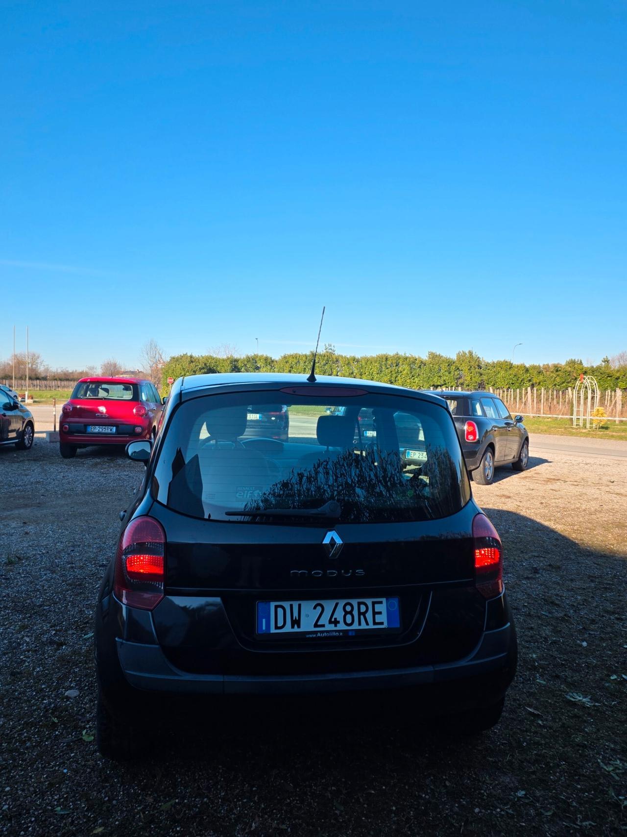 Renault Modus 1.5 dCi 85CV Dynamique