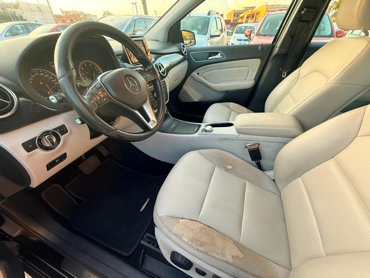 Mercedes-benz B 200 NGD Executive
