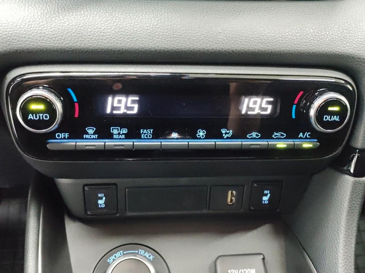 TOYOTA*YARIS*GR*261CV*GR-CIRCUIT*PERFORMANCE-PACK*LED*CAMERA*CARBONIO*