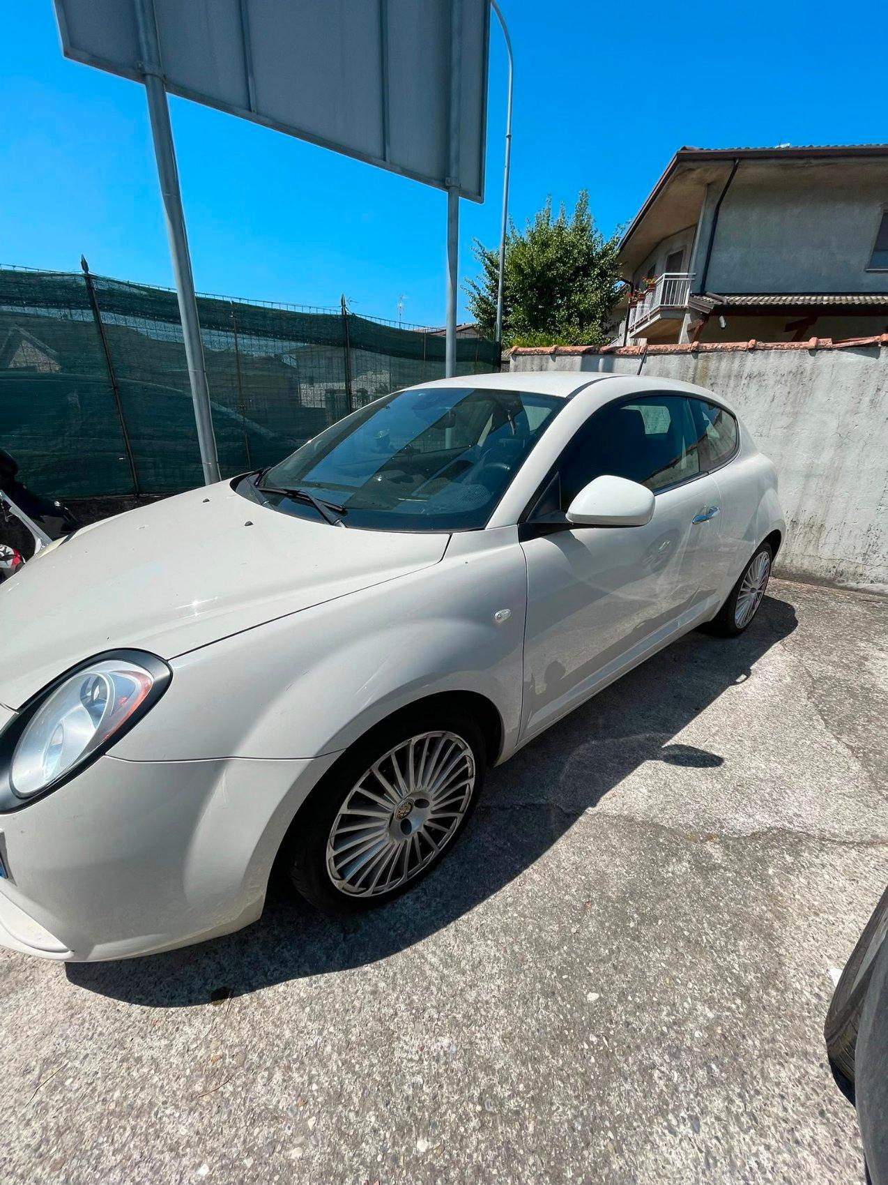 Alfa Romeo MiTo 1.4 tb Distinctive 155cv MOTORE GUASTO