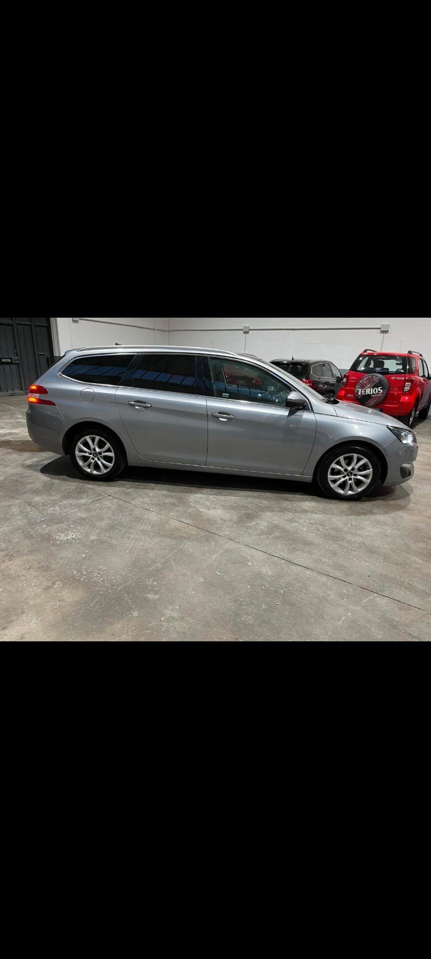 Peugeot 308 BlueHDi 120 S&S Business