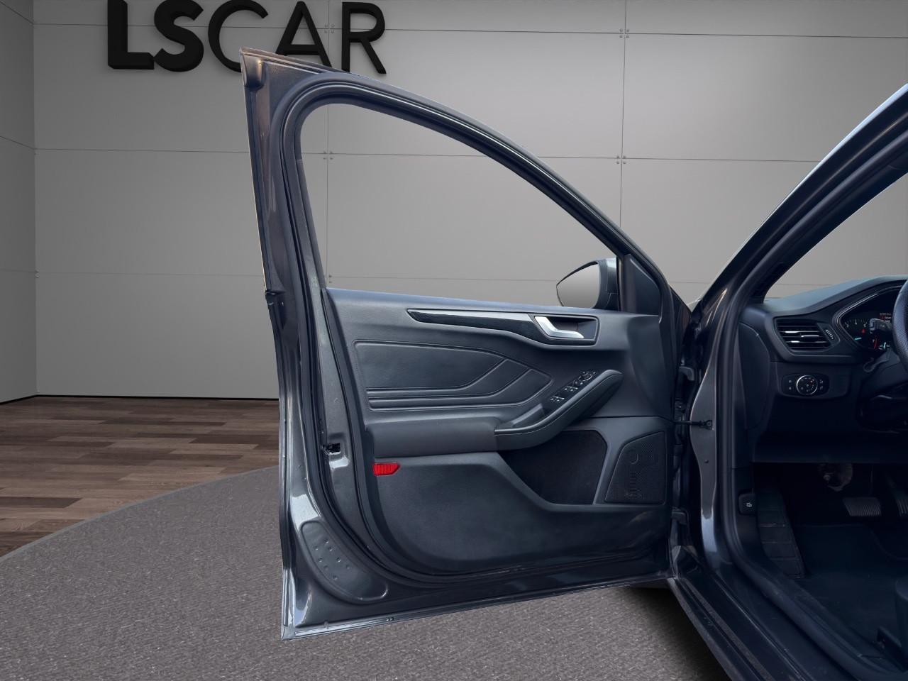 Ford Focus Wagon ST-Line - Unipro - Iva Esposta - Promo finanziamento - Automatica - Schermo Touch 13,2"