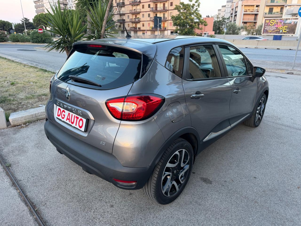 Renault Captur 1.5 dCi 8V 90 CV 2013