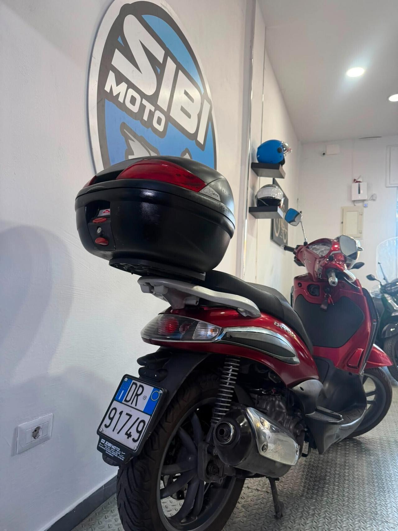 Piaggio Beverly 300