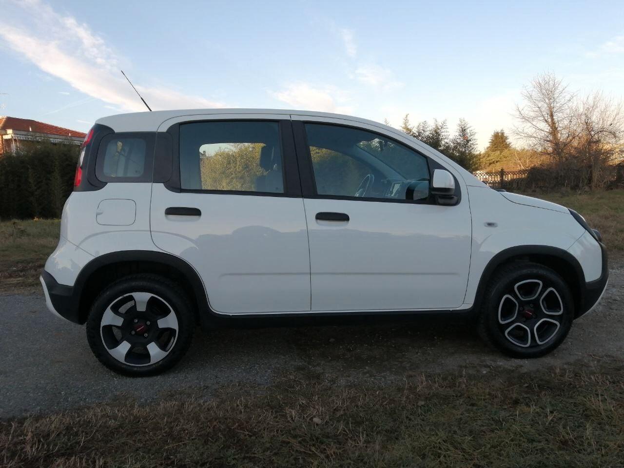 Fiat Panda Cross 1.0 FireFly S&S Hybrid