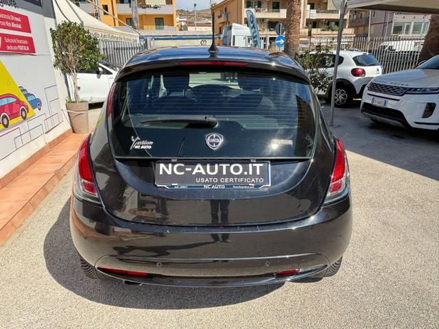 LANCIA Ypsilon 1.0 FireFly 5 porte S&S Hybrid Ecochic Gold