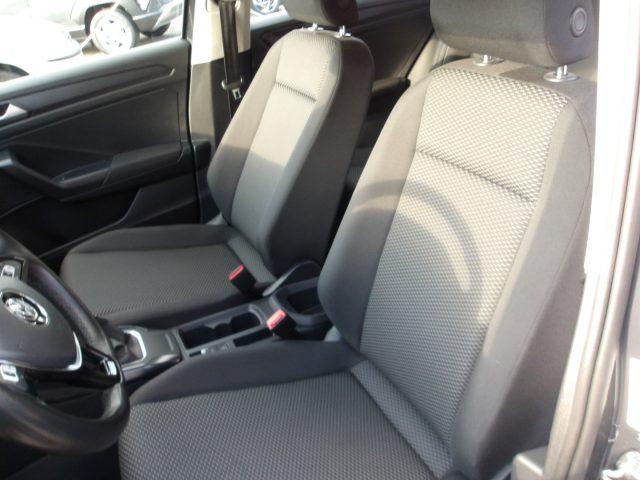 VOLKSWAGEN T-Roc 1.0 TSI 115 CV Style BMT GANCIO TRAINO