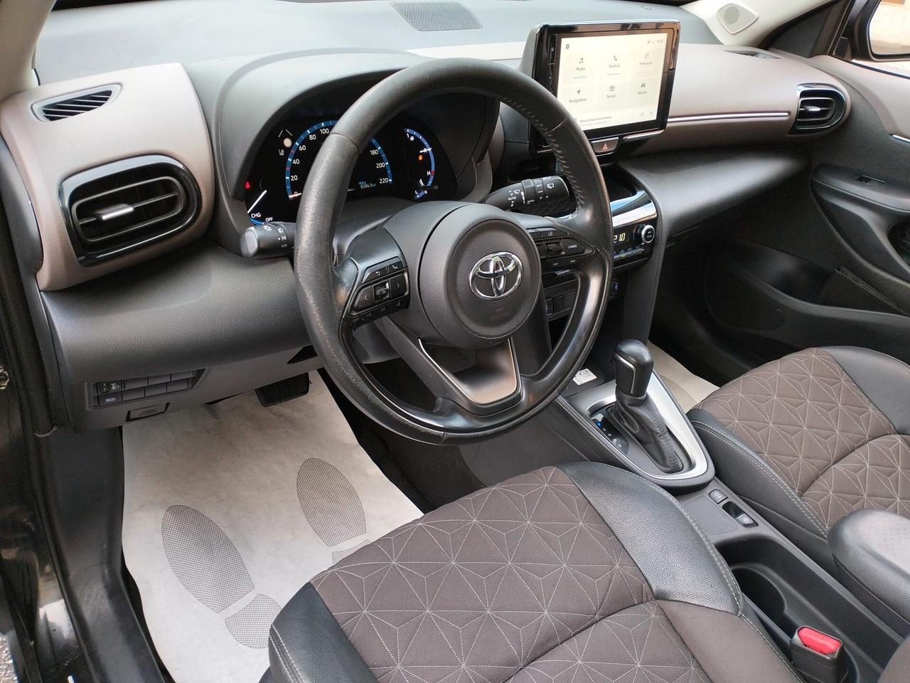 Toyota Yaris Cross 1.5h Lounge fwd 116cv e-cvt