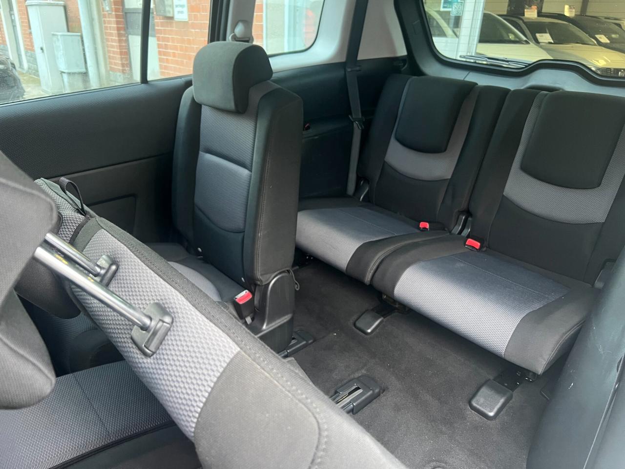 MAZDA 5 TD 7 POSTI