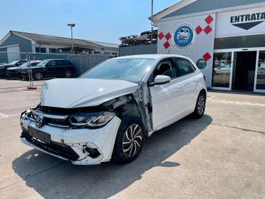 Volkswagen Polo 1.0 TSI Style - 2025 ***SINISTRATA VA IN MOTO***