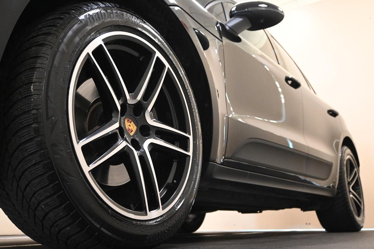 PORSCHE Macan 1ªs. '13-'25 Macan 2.0
