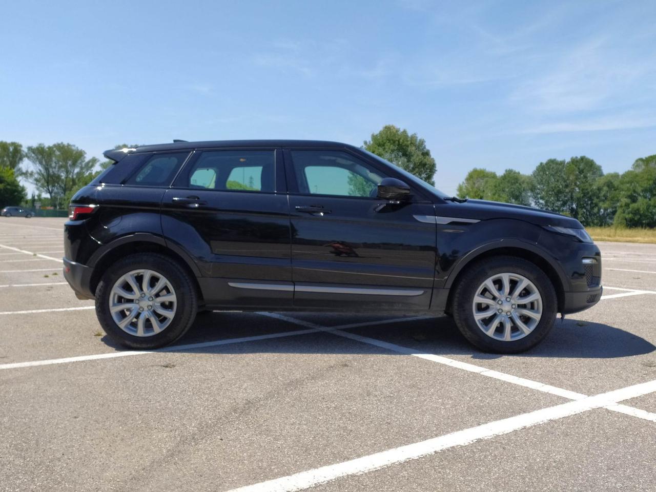 Land Rover Range Rover Evoque Business Edition SE TD4 #5695
