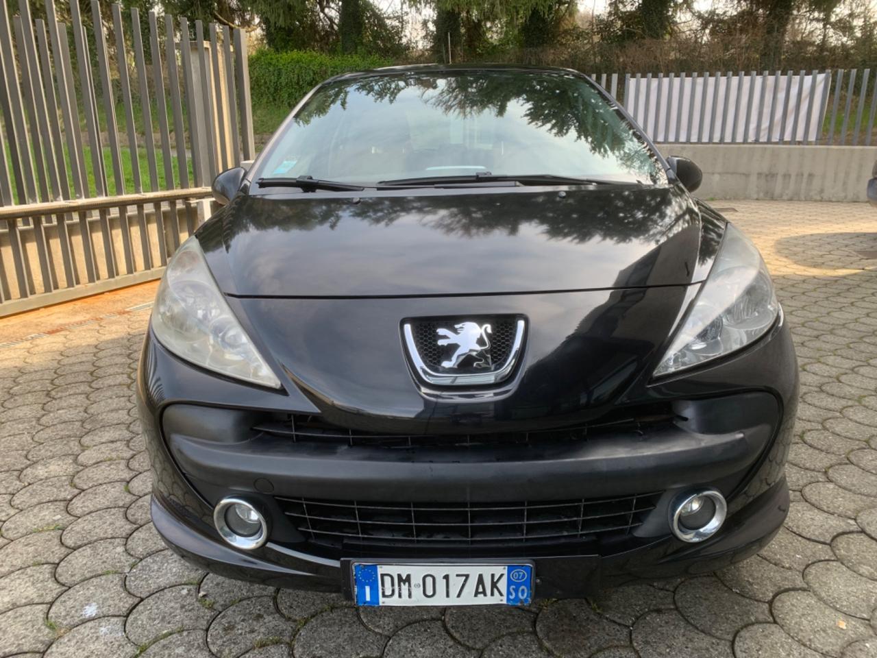 Peugeot 207 1.4 88CV 3p. ONE Line