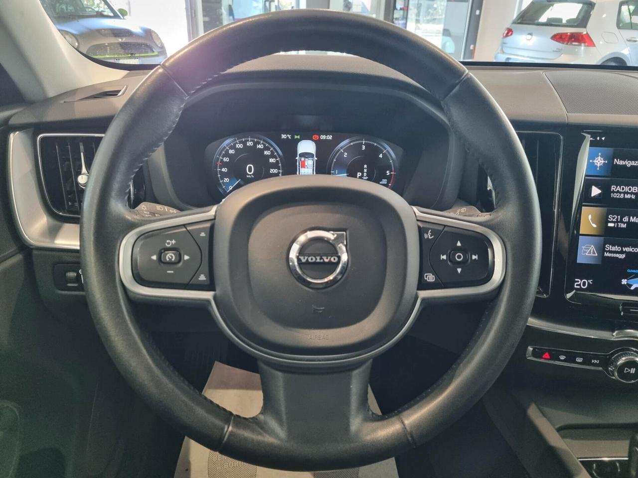Volvo XC 60 XC60 B4 (d) Geartronic Momentum