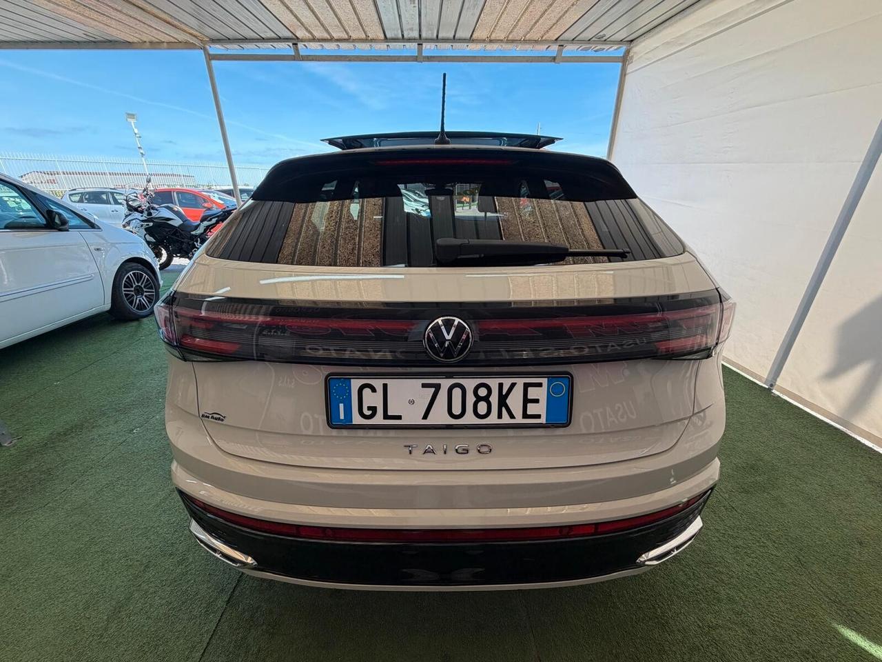 VOLKSWAGEN TAIGO 1.0 BENZINA 110CV AUTOMATICA