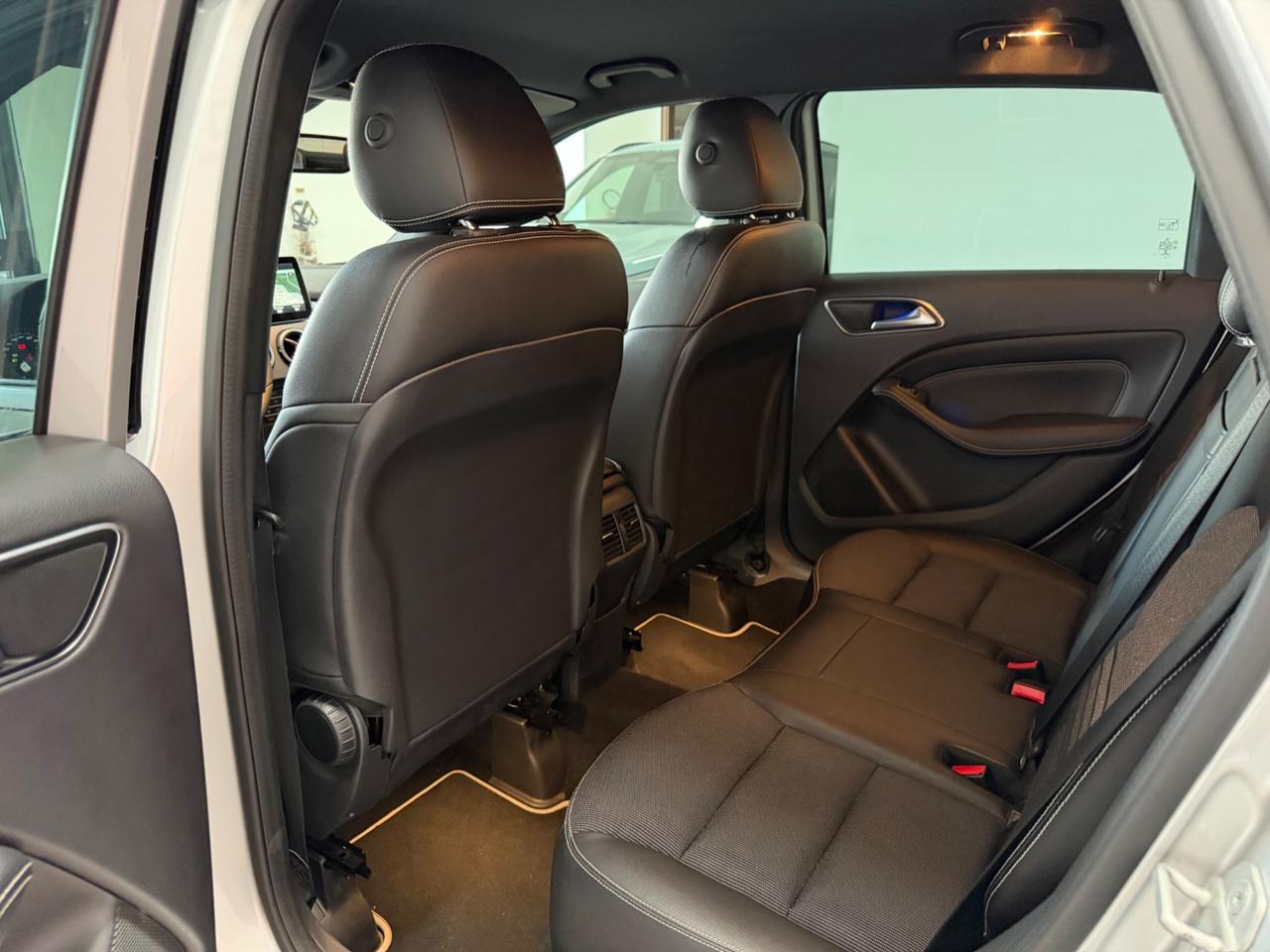Mercedes-benz B 200 d Automatic Sport
