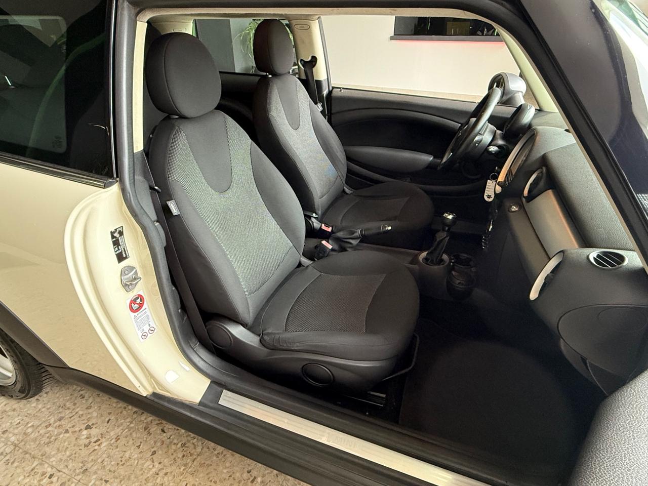 Mini Cooper D 2011