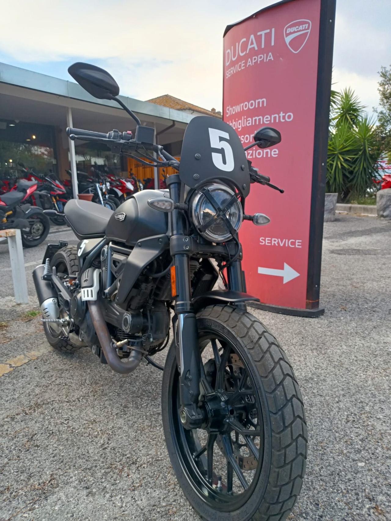 Ducati Scrambler ICON DARK