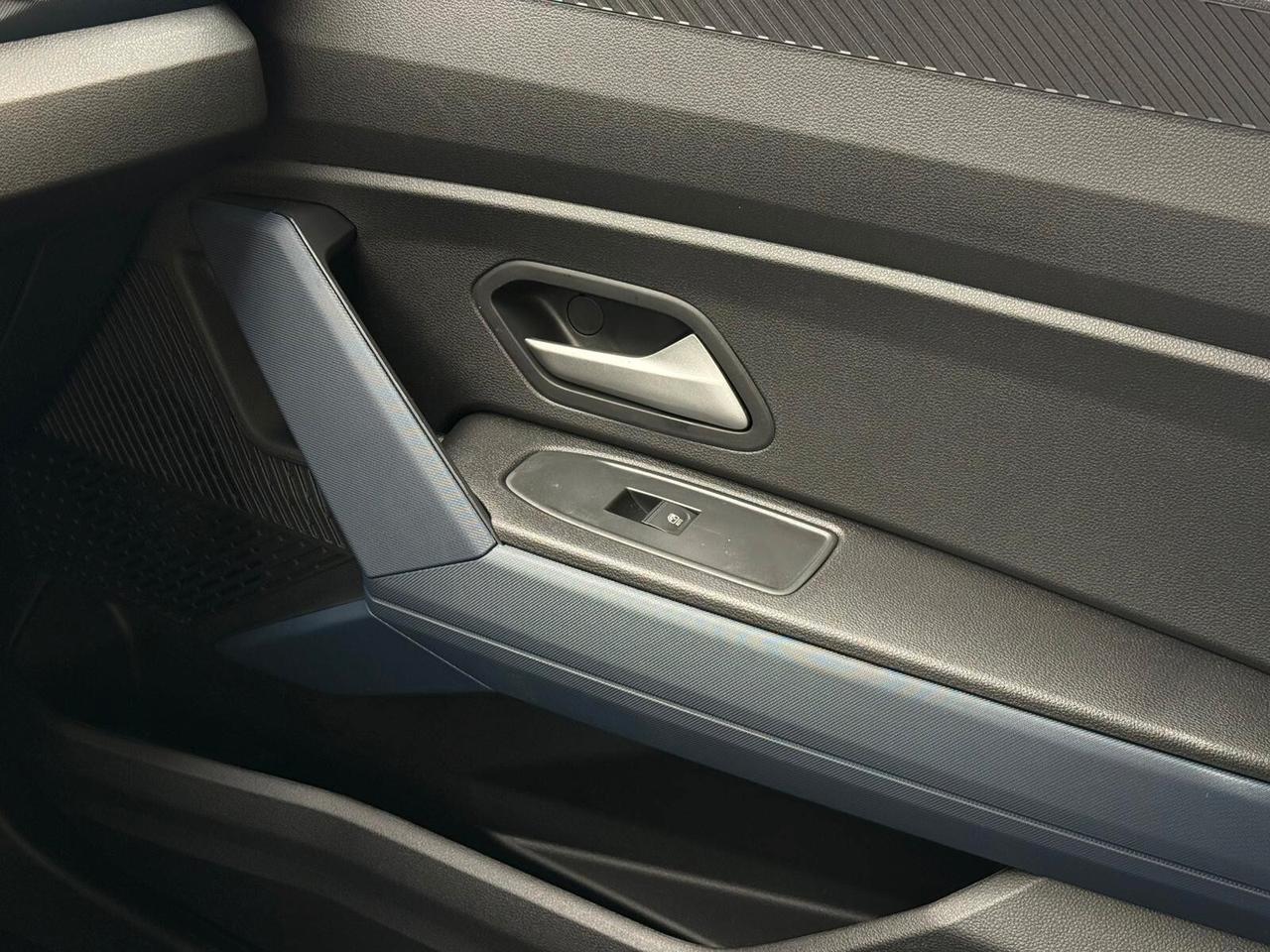 Dacia Duster Eco-G 100 CV Expression/Luci ambiente