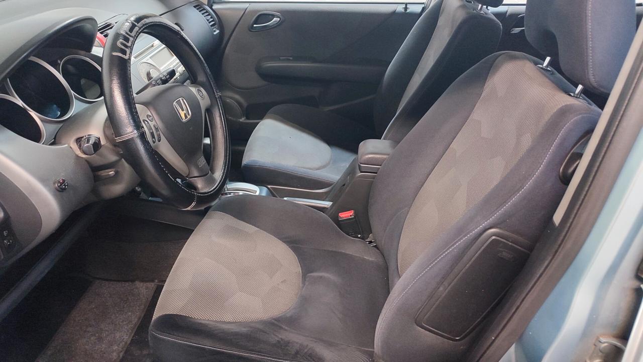 Honda Jazz 1.4 i-DSi 5p. 7 Speed CVT Graph. NEOPATENTATO