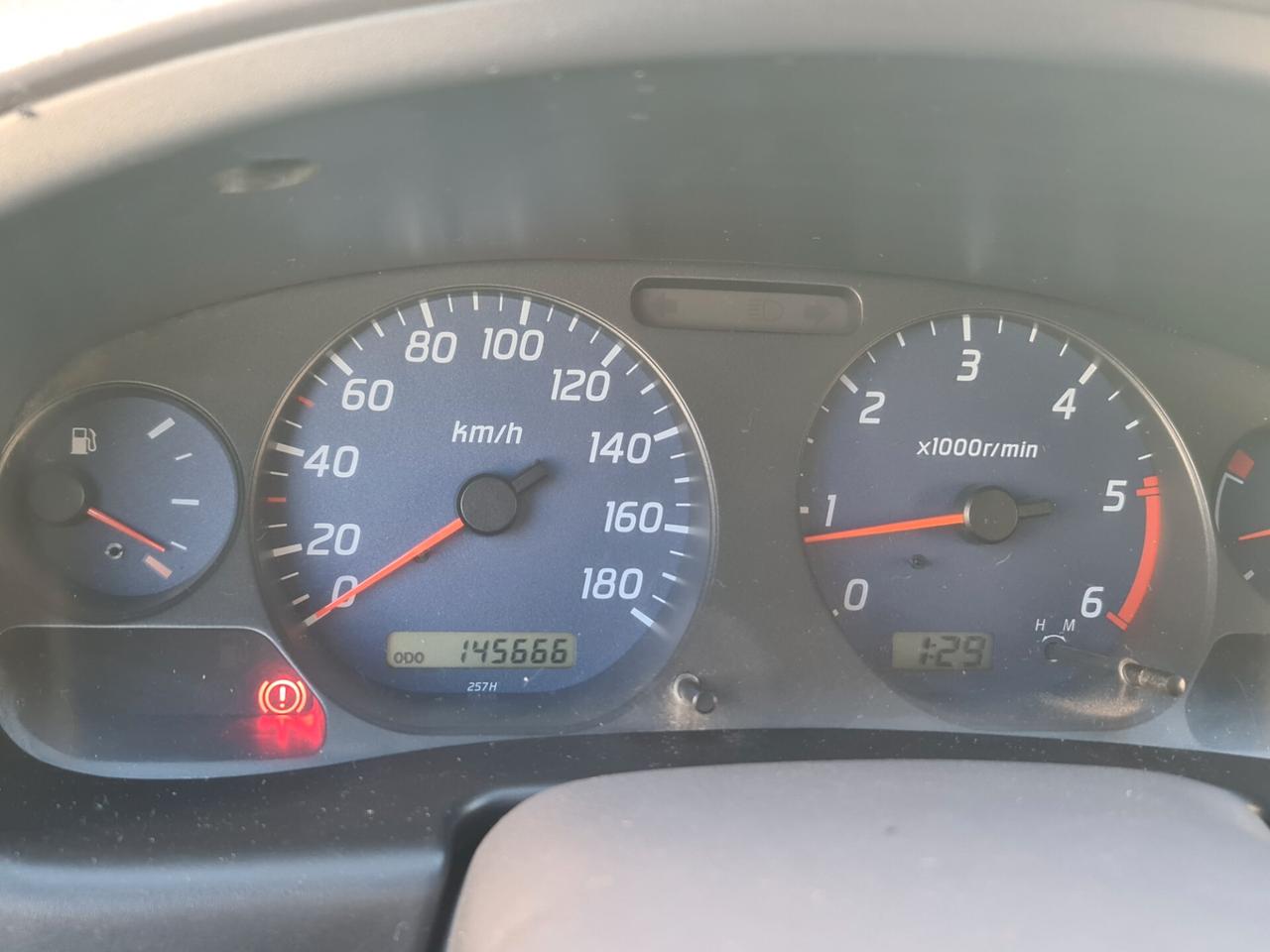 Nissan Navara 4x4 2.5 TD King Cab