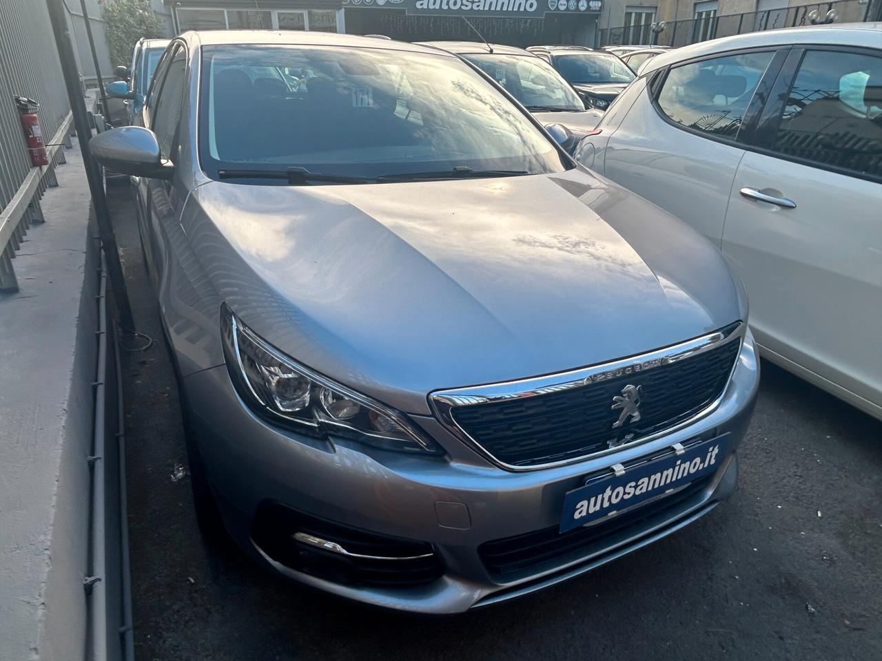 Peugeot 308 BlueHDi 100 S&S Business