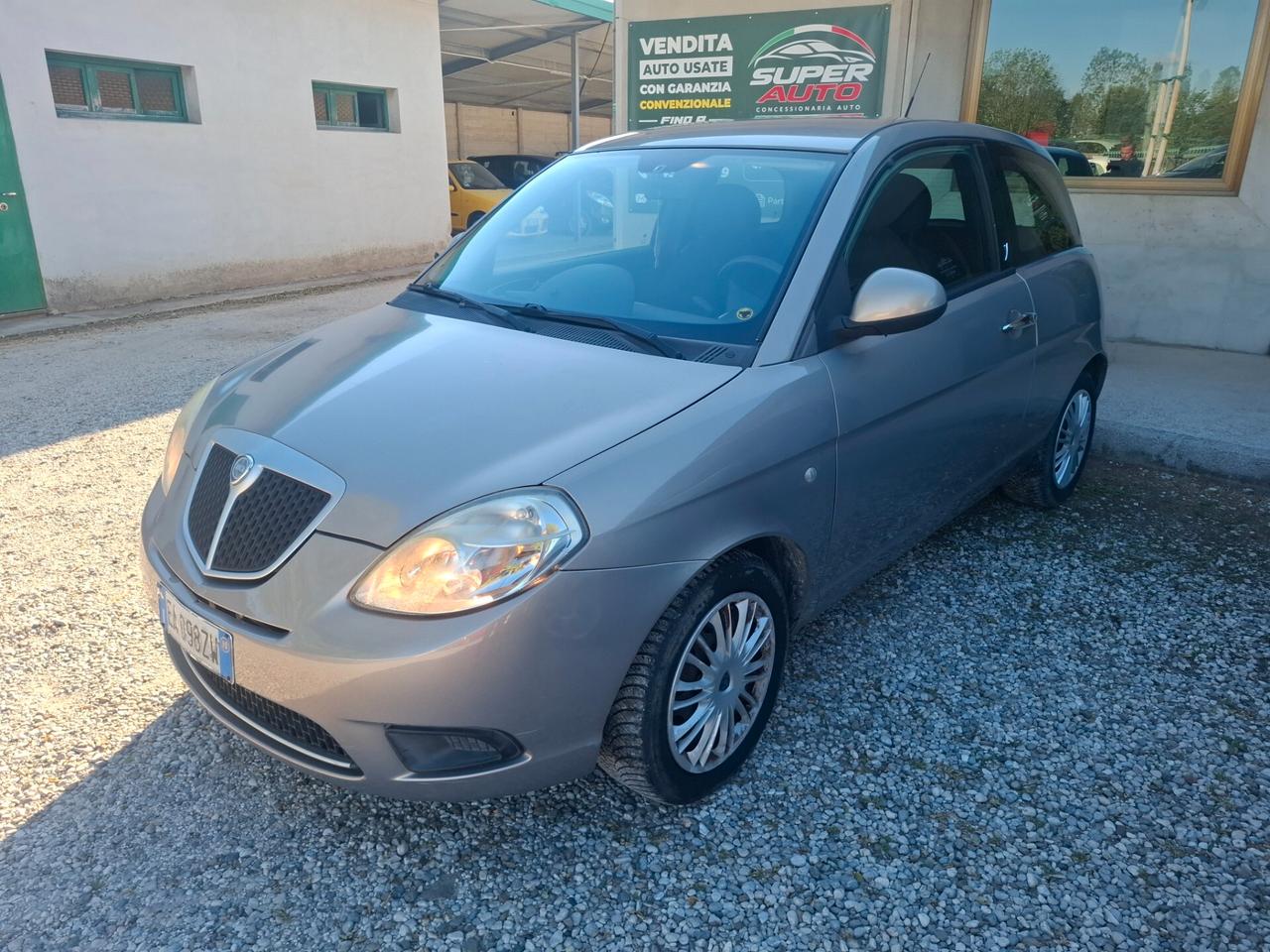 Lancia Ypsilon 1.2 69 CV Elle