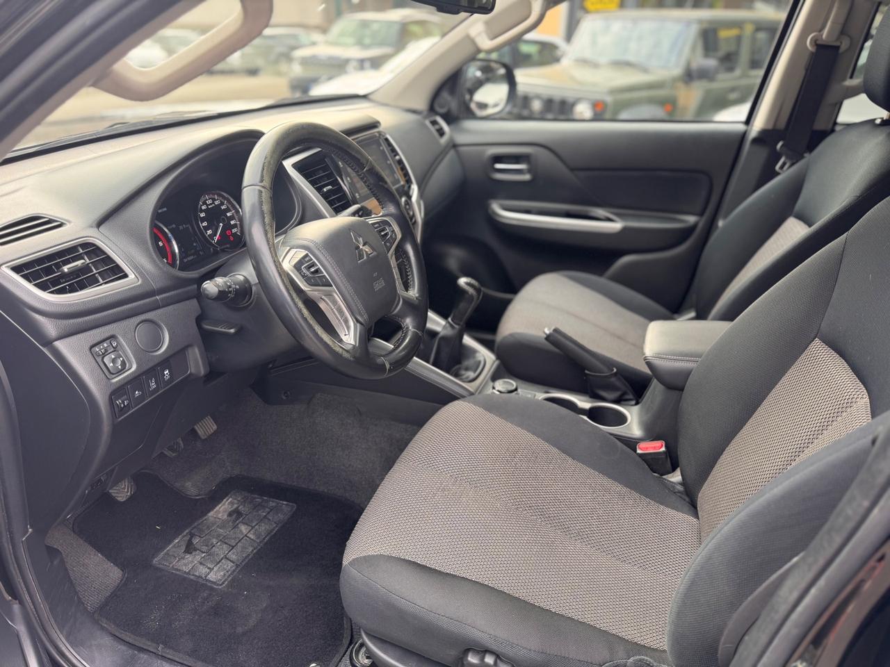 Mitsubishi L200 2.3 D Double Cab 4x4 Easy Select Invite