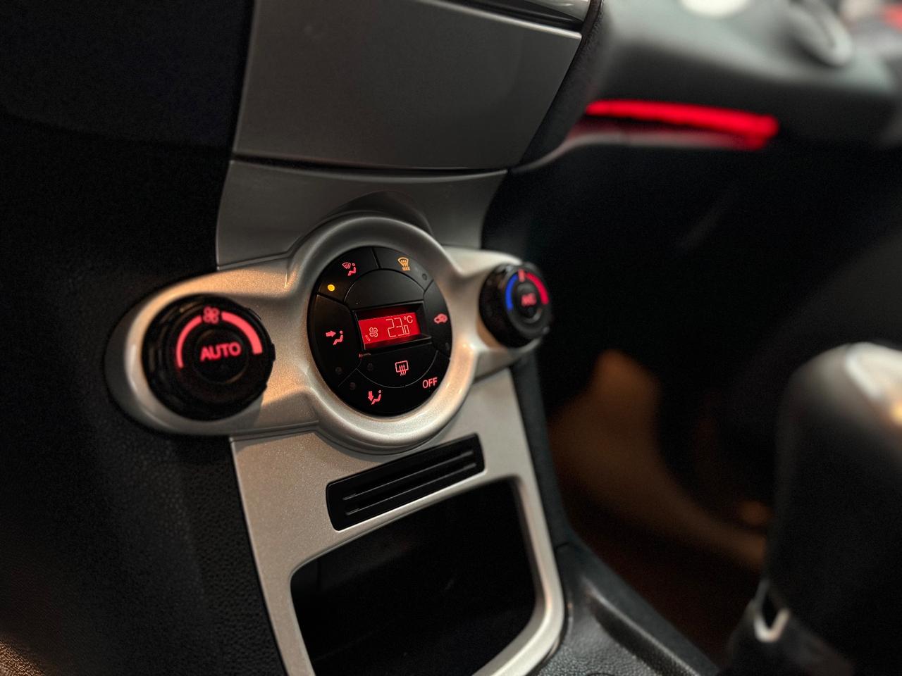 Ford Fiesta 1.4 TDCi 5p. Titanium