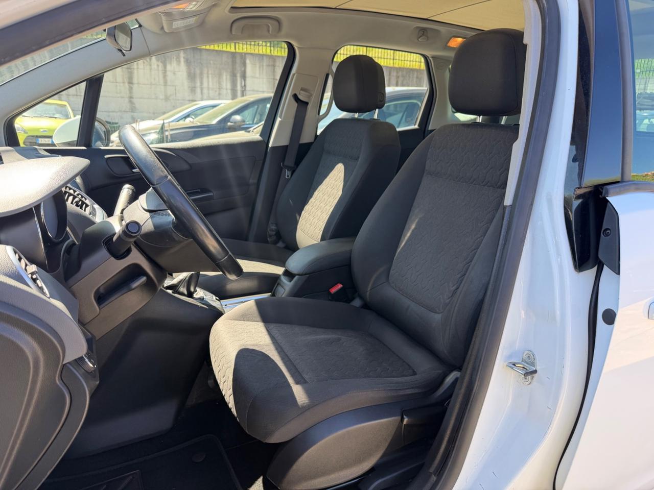 Opel Meriva 1.7 CDTI 110CV b-color /CAR PLAY