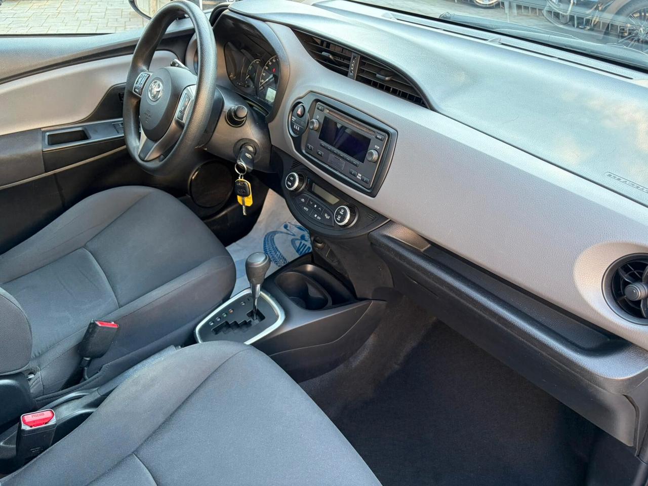 Toyota Yaris 1.5 Hybrid 5 porte Style OK NEOPATENTATI